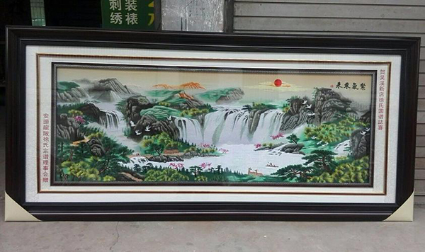 Xưởng đóng khung tranh thêu chữ thập giá rẻ 4 tranh chu thap mau so 4