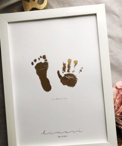 tranh hình chân tay bé phân loại tranh giấy