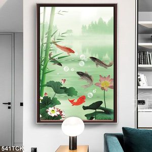 Tranh cá chép bên khóm trúc hoa sen TT0691