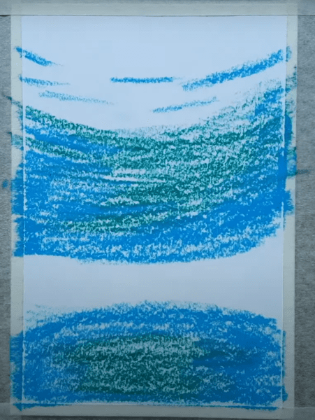 Tô màu xanh nước biển nhạt